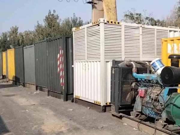 汝城200KW柴油发电机机组每小时油耗是多少？
